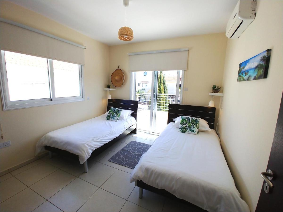 Ap10 Mythical Sands Protaras Dış mekan fotoğraf